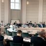 Uczestnicy konferencji zgromadzeni w Salonie Mickiewicza.